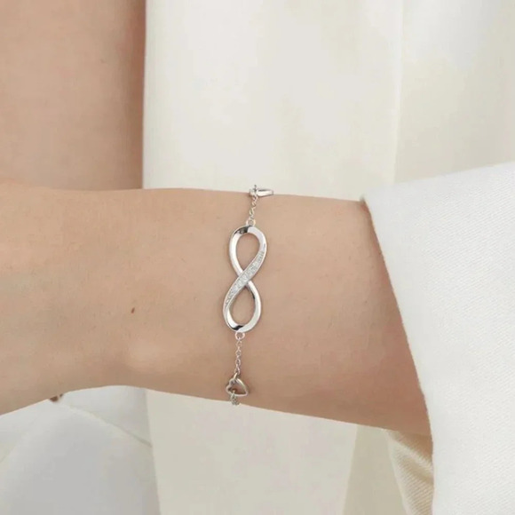 NEW 925 Sterling Silver Infinity Love Bracelet - Picture 1 of 5